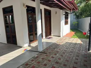 House for Sale – Between Athurugiriya & Homagama - Habarakada