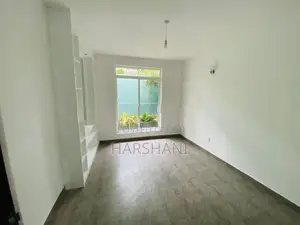 Brand New 2 Separate Unit Model House Close to Hokandara Junction