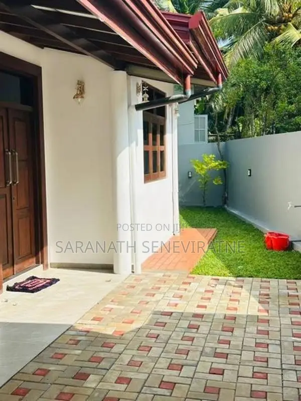 House for Sale – Between Athurugiriya & Homagama - Habarakada