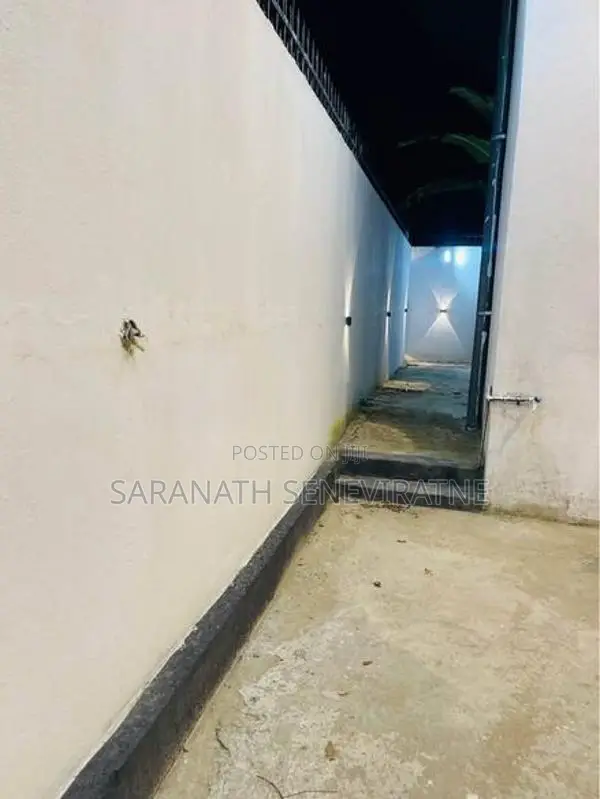 Modern 2-Story House in Ratmalana