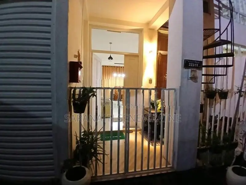 3 Storied House With Condominium Deeds - Homagama Park Residencies
