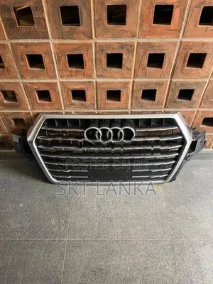 Audi Q7 2017 Front Bumper Main Grill