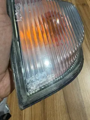 Nissan D22 Front Light Set