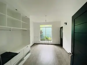 Brand New 2 Separate Unit Model House Close to Hokandara Junction