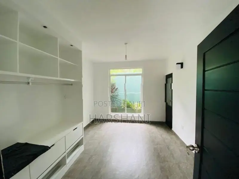 Brand New 2 Separate Unit Model House Close to Hokandara Junction