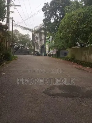 Nawala Koswatta 28.3 Perches Land For Sale.