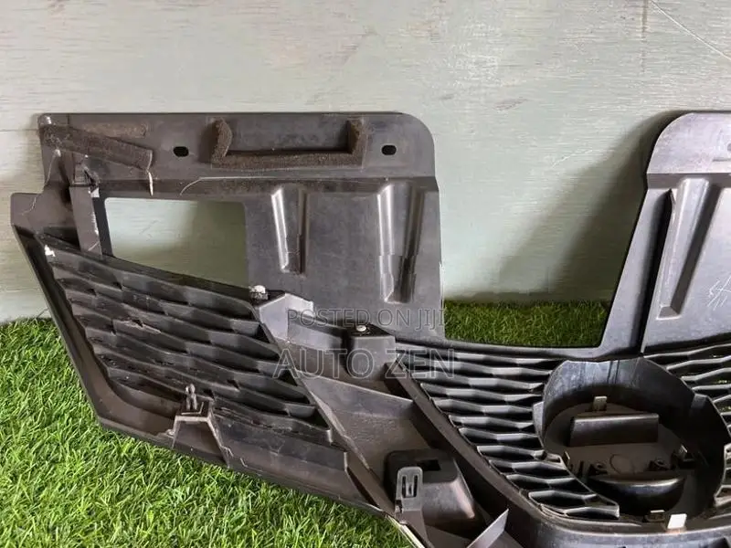 Xtrail Nt32 Grill/Shell