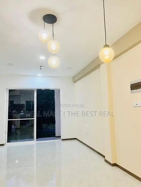 Homagama : Brand new 5 A/C BR Luxury Apartment for Sale