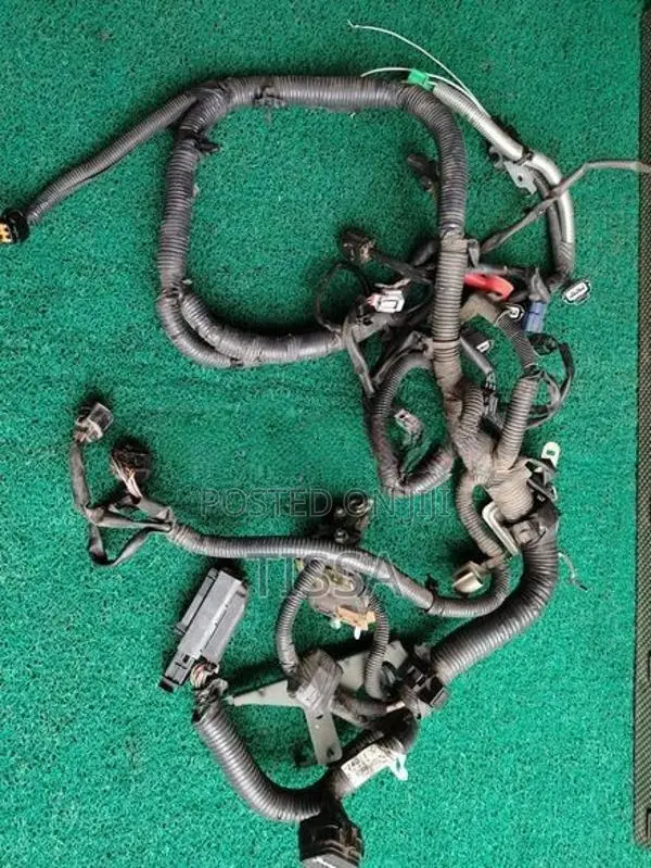 Nissan Bluebird G11 Engine Wiring Harness