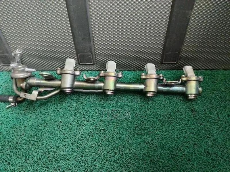Nissan March K11 Injector Rail