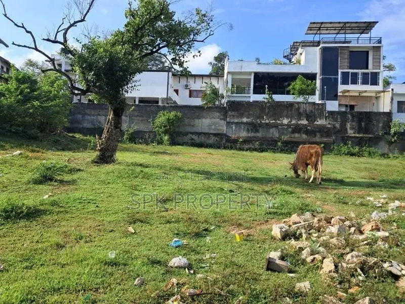 Commercial Land For Sale In Rajagiriya
