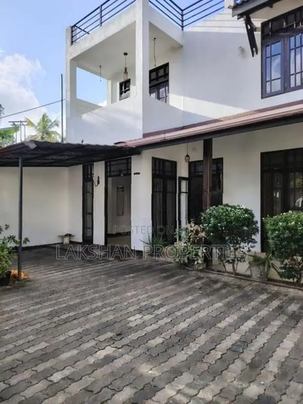 Two Storey House for Sale in Maharagama Piliyandala Road