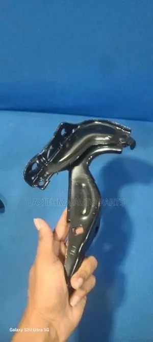 Eclipse Cross Bonnet Inches