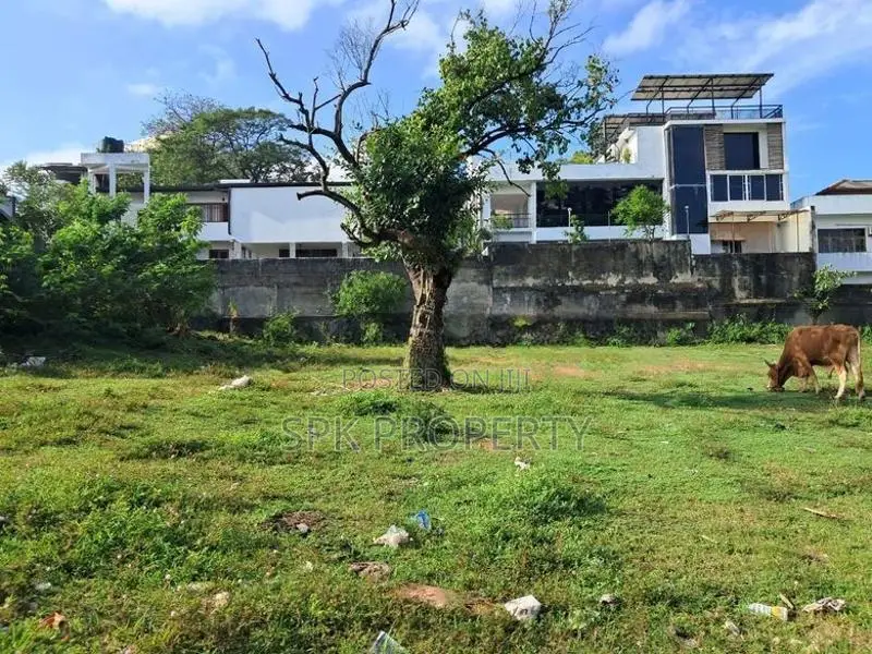 Commercial Land For Sale In Rajagiriya