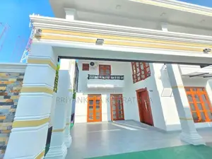 Luxury House For Sale in Boralesgamuwa