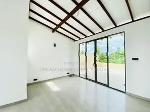 Contemporary House for Sale Athurugiriya