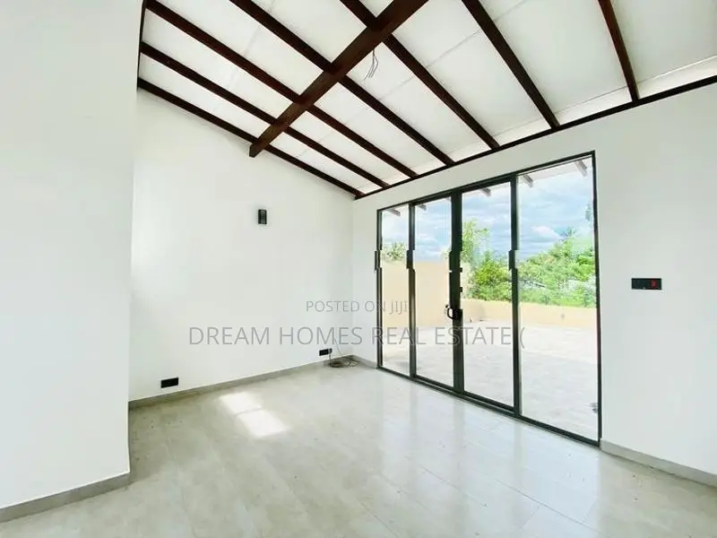 Contemporary House for Sale Athurugiriya