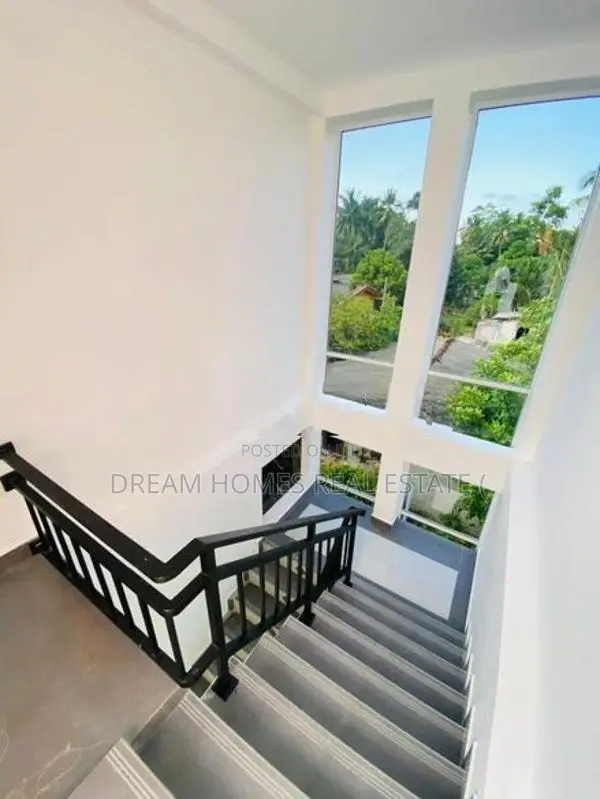 Brand New House for Sale Athurugiriya