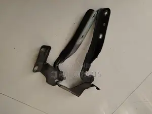 Nissan Tiida Bonnet Hingers
