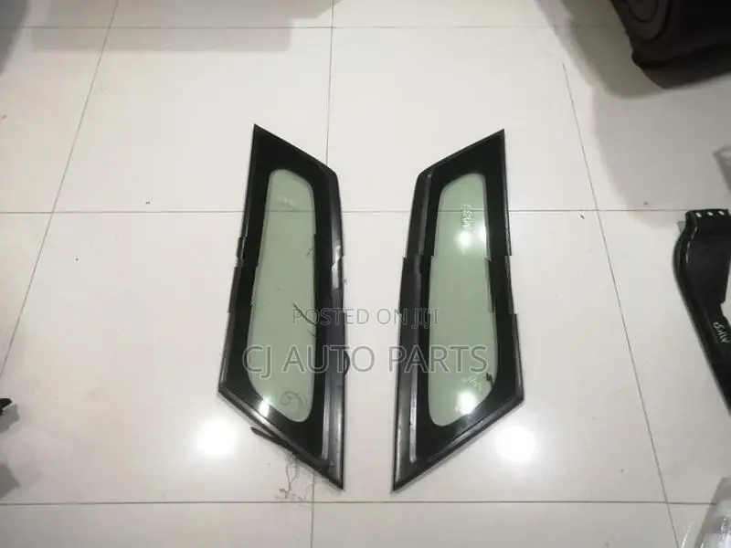 Suzuki Spacia MK42 Quarter Glass RHS