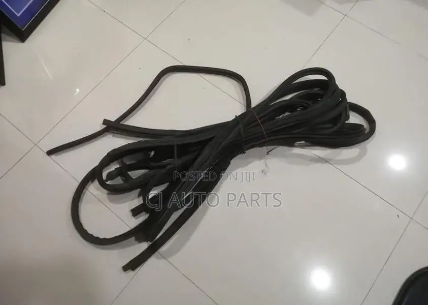 SUZUKI SPACIA MK42 RUBBER BEADINGS