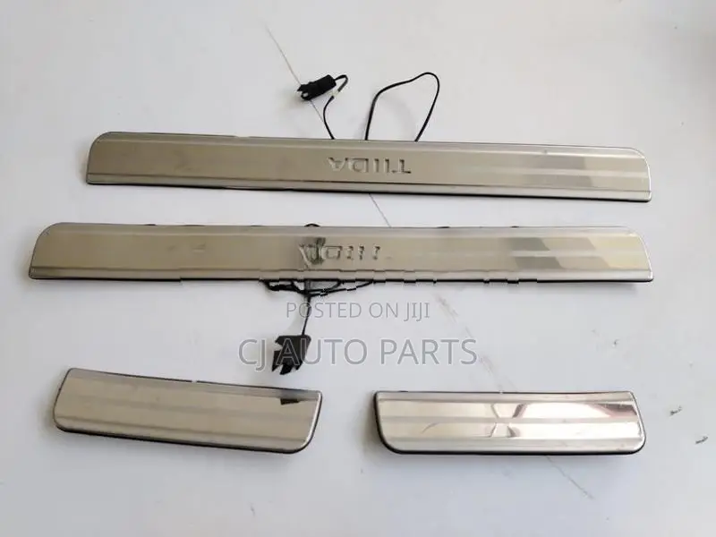 Nissan Tilda Welcome Light Set