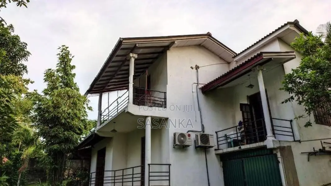 Panadura Prime Location 57 Perches Luxury House For sale
