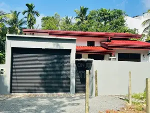 9.9 P With Brand New House In Athurugiriya