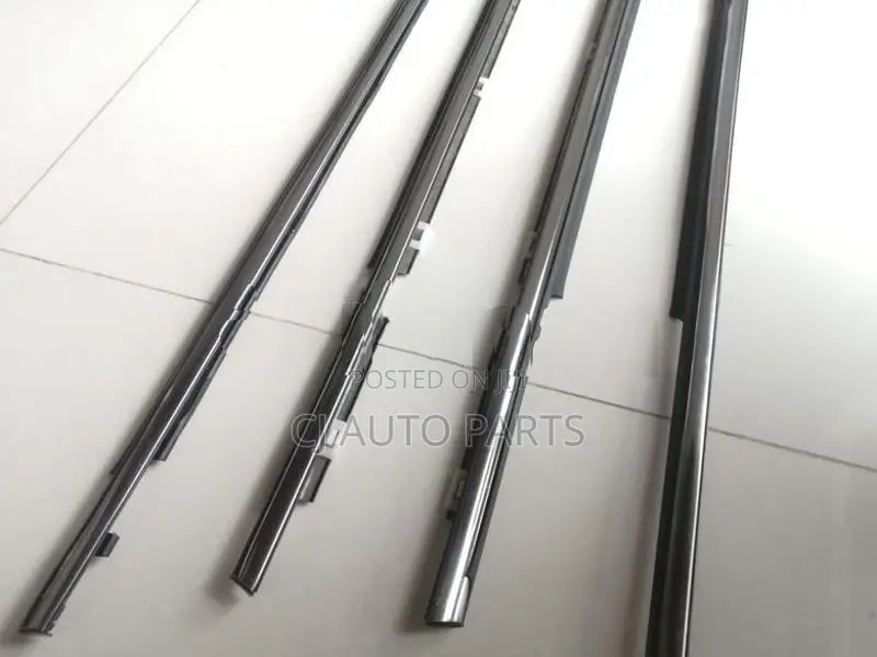 Toyota Sprinter 110 Rear Door Nickl Beading