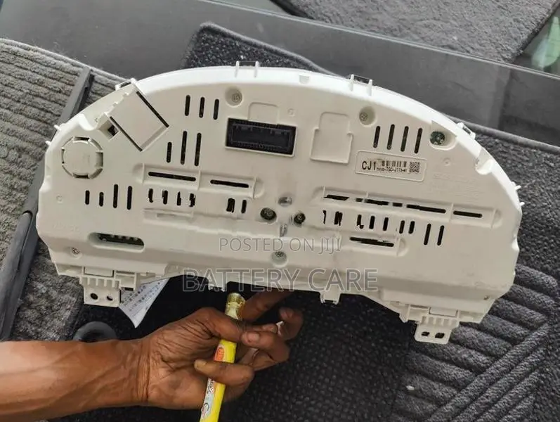 HONDA FIT GP5 METER BOARD