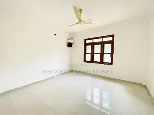 Modern 2-Storey Luxury Home in Athurugiriya
