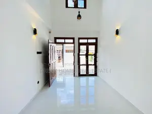 Modern 2-Storey Luxury Home in Athurugiriya