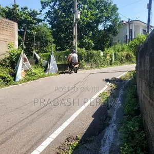 10 Perches Land for Sale in Boralesgamuwa