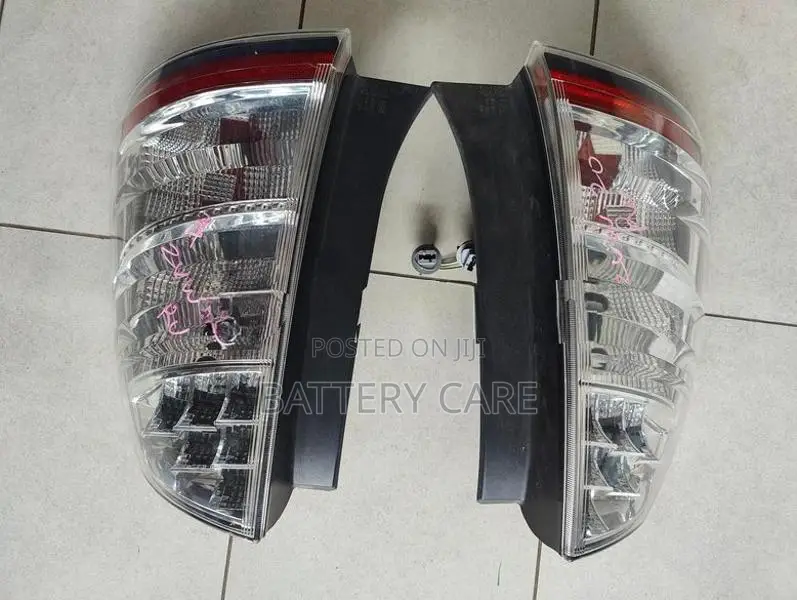 PRIUS 20 TAIL LIGHTS
