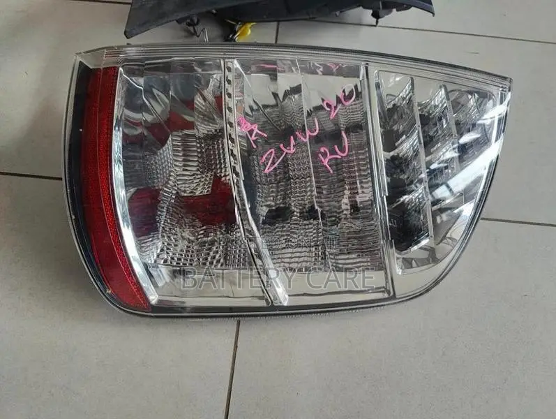 PRIUS 20 TAIL LIGHTS