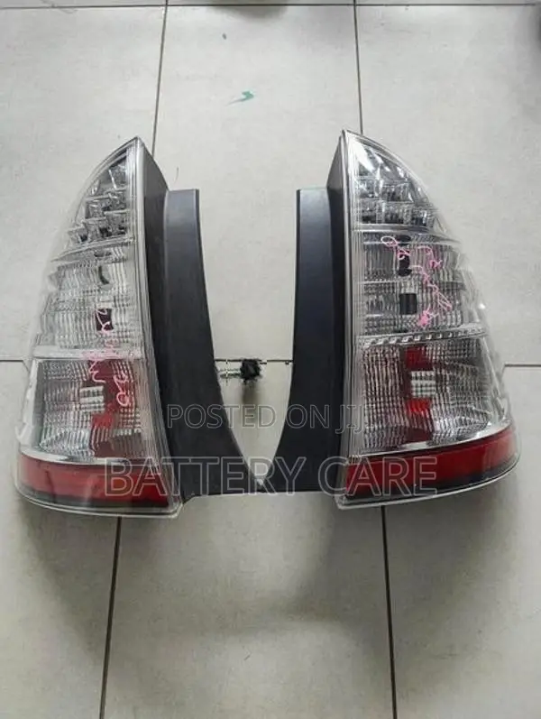 PRIUS 20 TAIL LIGHTS
