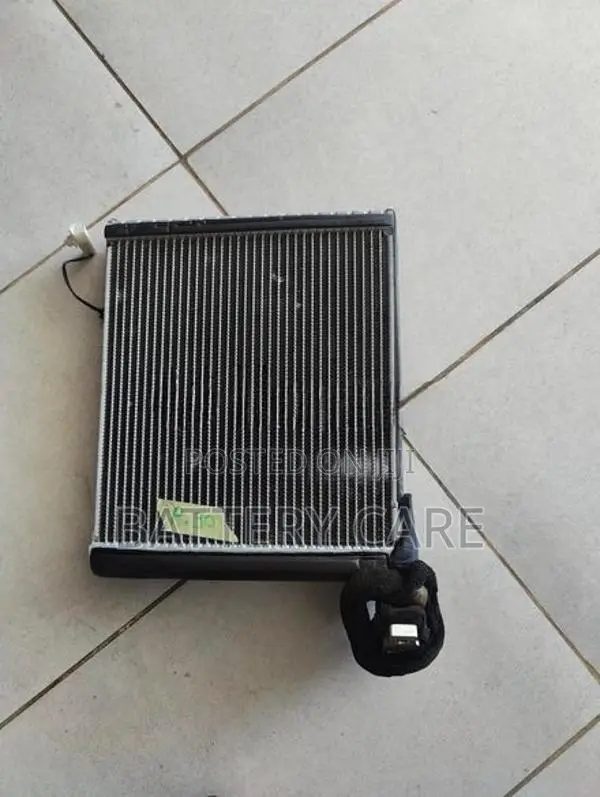 PRIUS 30 A C COOLER