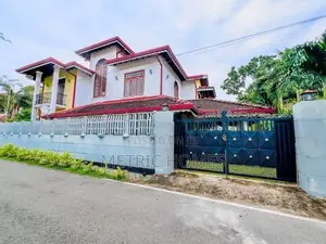 2 stored big house for sale in negombo katuwapitiya