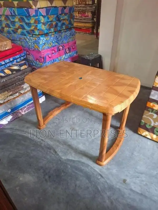 Nippon Plastic Tables