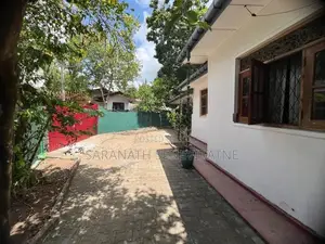 Single Storied House Almost Land Value - Kesbewa Town