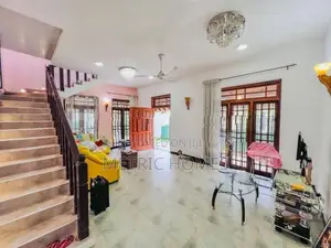2 stored big house for sale in negombo katuwapitiya