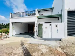 Luxury House Sale Athurugiriya