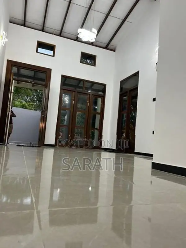 Strong Structure Brand New House Sale Athurugiriya