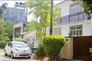 4 Units House Sale in Mount Lavinia