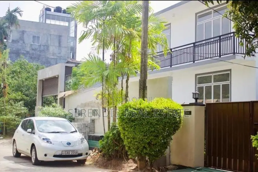 4 Units House Sale in Mount Lavinia