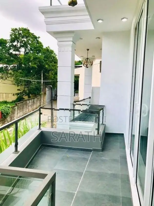 Super Luxury Brand New House Sale Battaramulla