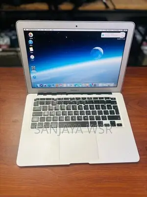Apple Macbook Air Core i5