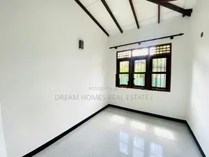Single-Story Modern Home for Sale – Athurugiriya