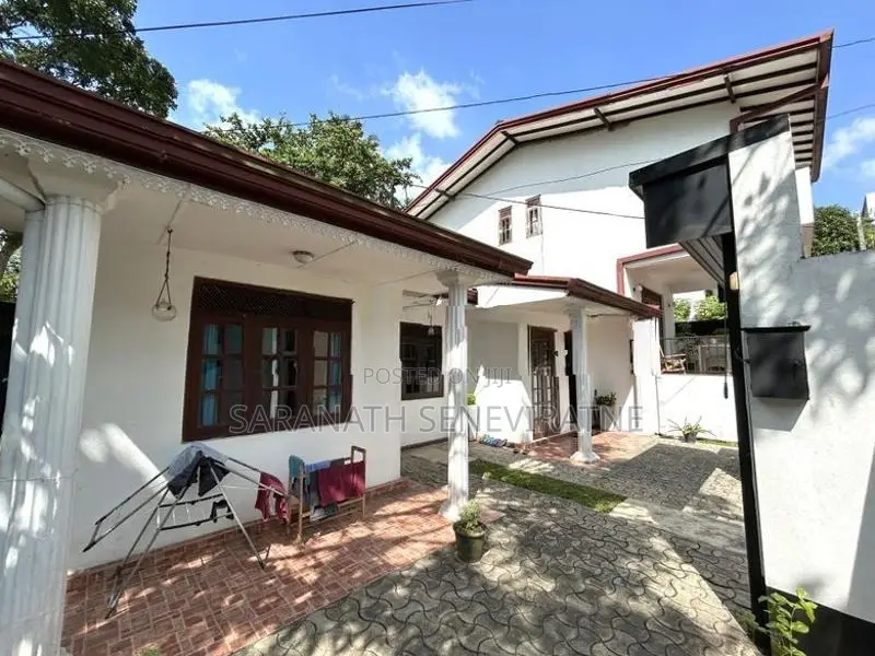 House With Luxury Furniture For Sale Kottawa Siddamulla - 10 perches