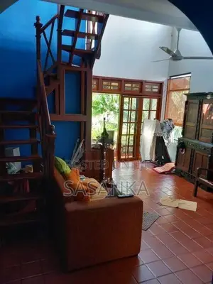 Pannipitiya Luxury Three Story House For sale